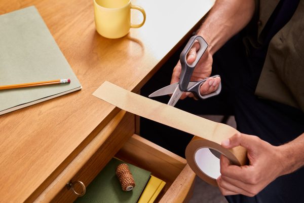 PlusCut? Gray Scissors with Integrated Box Cutter - Image 4
