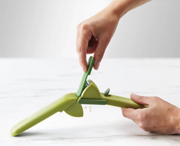 CleanForce? Green Garlic Press - Image 4