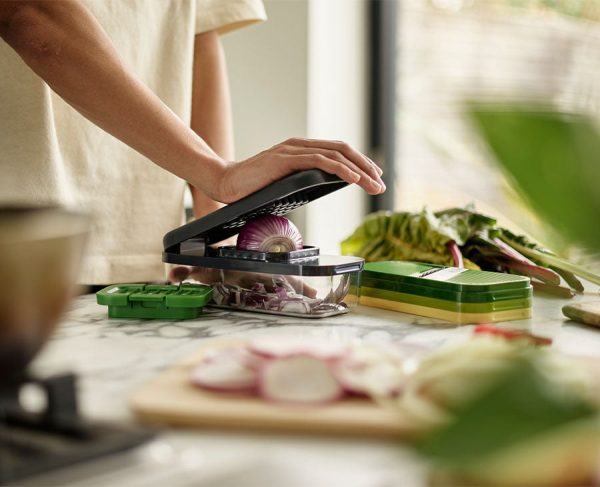 Multi-Prep? Compact Multicolour 4-piece Grater & Slicer - Image 2