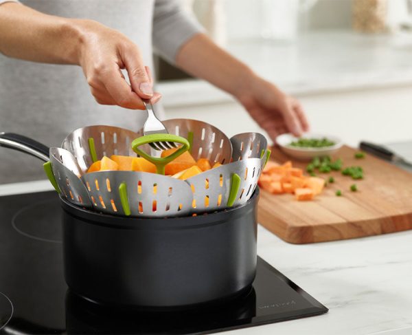 Bloom? Stainless-steel Folding Steamer Basket - Image 2