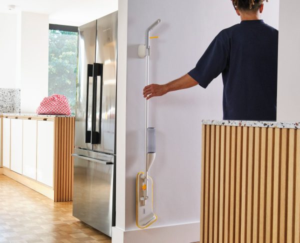 CleanTech? 2-in-1 Spray Mop - Image 2