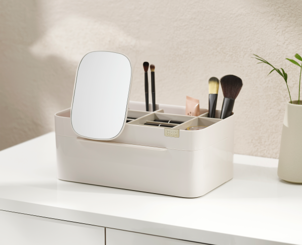 Viva Large Cosmetic Organizer with Removable Mirror - Image 2