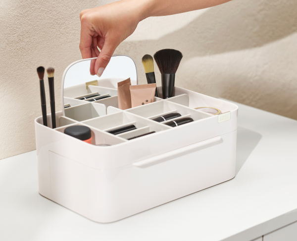 Viva Large Cosmetic Organizer with Removable Mirror - Image 3