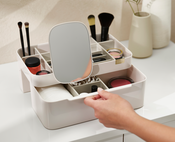 Viva Large Cosmetic Organizer with Removable Mirror - Image 5