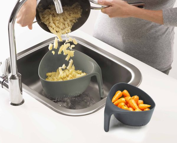 Nest? 2-piece Gray Colander Set - Image 3