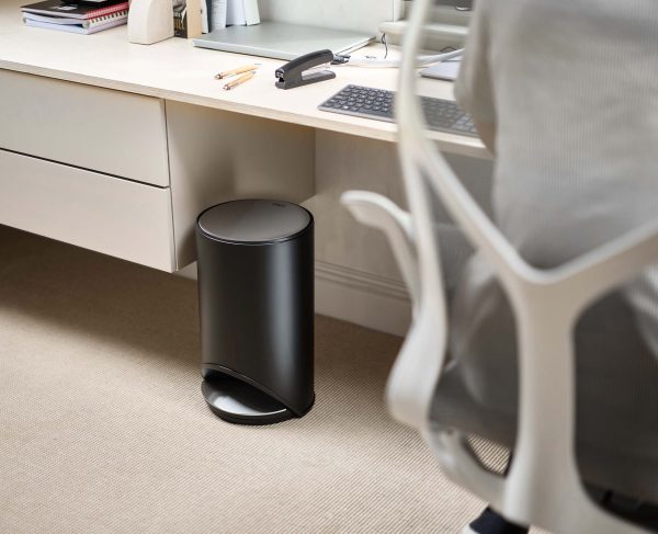 Arc? 10L Easy-push Matt Black Pedal Trash Can - Image 3